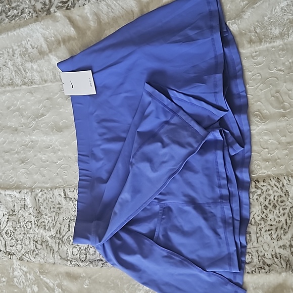 Nike PRO XXL High-waisted 3" Skort with pockets - Color: Blue Joy - Picture 5 of 10